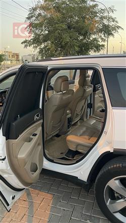 جيب جراند شيروكي